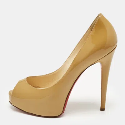 Pre-owned Christian Louboutin Beige Patent Leather Very Prive Peep Toe Pumps Size 37 In Sand