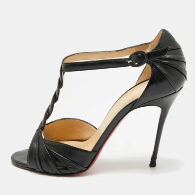 Pre-owned Christian Louboutin Cross Blake Size 40 Black Leather Pumps