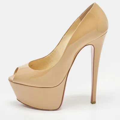 Pre-owned Christian Louboutin Jamie Size 38.5 Beige Patent Leather Platform Pumps In Sand