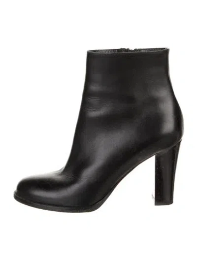 Pre-owned Christian Louboutin Leather Boots In Black