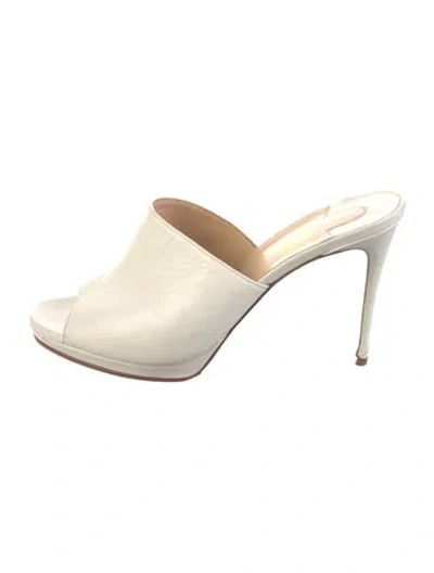 Pre-owned Christian Louboutin Leather Mules In White