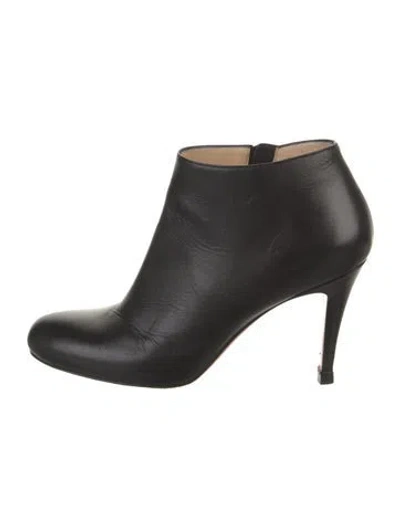Pre-owned Christian Louboutin Leather Pumps In Black