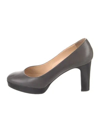 Pre-owned Christian Louboutin Leather Pumps In Multi