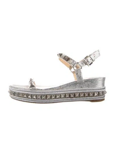 Pre-owned Christian Louboutin Leather Studded Accents Espadrilles