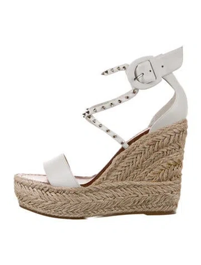 Pre-owned Christian Louboutin Leather Studded Accents Espadrilles In White
