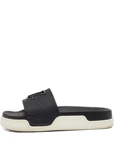 Pre-owned Christian Louboutin Logo Slides