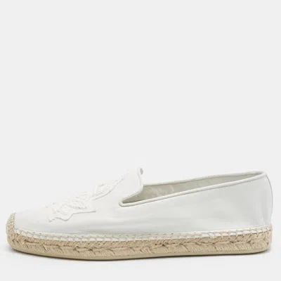 Pre-owned Christian Louboutin Nanou Crest Size 38 White Leather Espadrille Flats