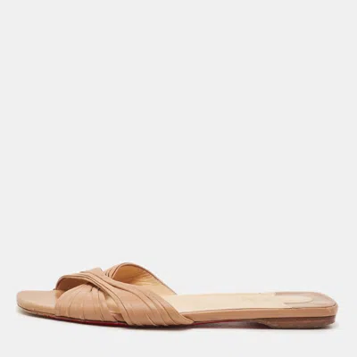 Pre-owned Christian Louboutin Nicol Size 39 Beige Leather Flat Slides In Sand