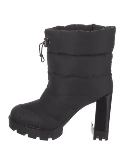 Pre-owned Christian Louboutin Nylon Snow Boots In Black