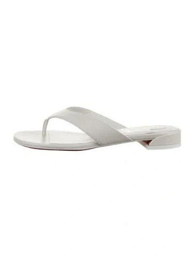 Pre-owned Christian Louboutin Patent Leather Flip Flops In White
