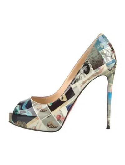 Pre-owned Christian Louboutin Patent Leather Graphic Print Pumps In Green