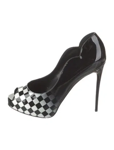 Pre-owned Christian Louboutin Patent Leather Plaid Print Pumps In Black