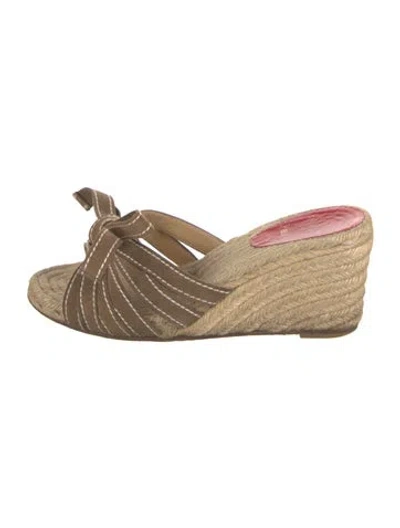 Pre-owned Christian Louboutin Suede Bow Accents Espadrilles In Neutral