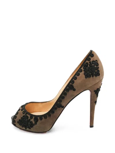 Pre-owned Christian Louboutin Very Prive Lace-embroidered Pumps In Gray