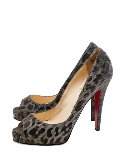 Pre-owned Christian Louboutin Very Prive Leopard-print Pumps In Silver