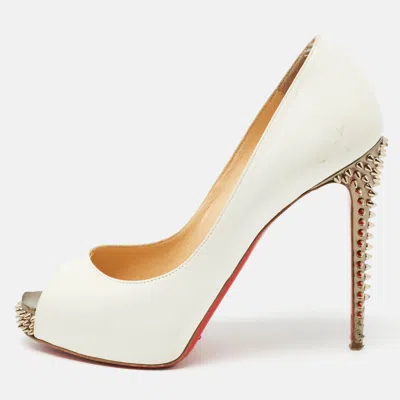 Pre-owned Christian Louboutin White Leather New Very Prive Spikes Pumps Size 37.5
