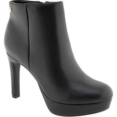 Christian Siriano Jeanne Faux Leather Boot In Black
