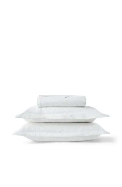 Christy Beatrice Vintage Jacquard Coverlet & Sham Set In White - King