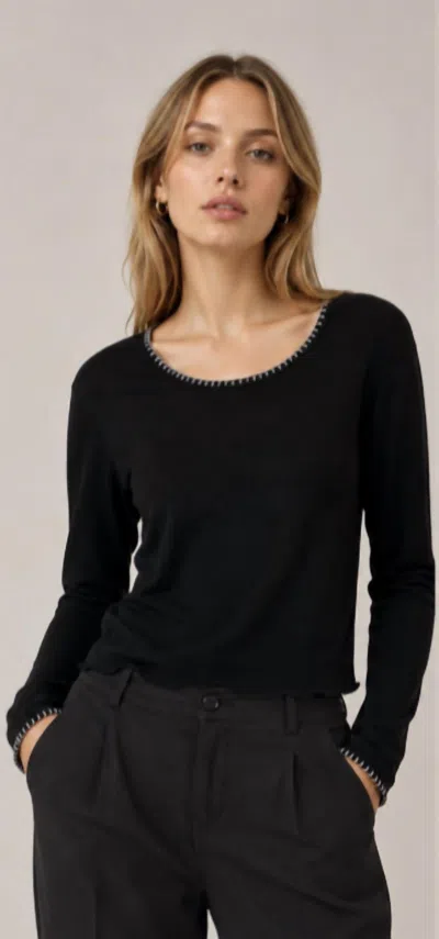 Chrldr Metallic Trisha Crop Long Sleeve Top In Black