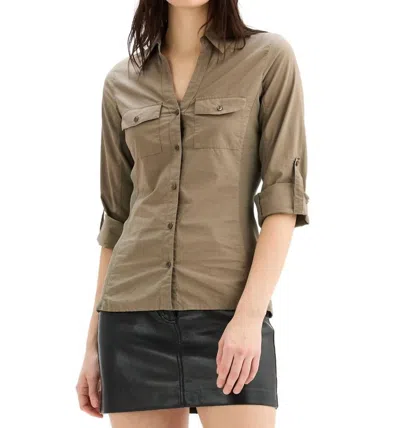 Chrldr Tracy Poplin Side Rib Button Up Top In Olive In Beige