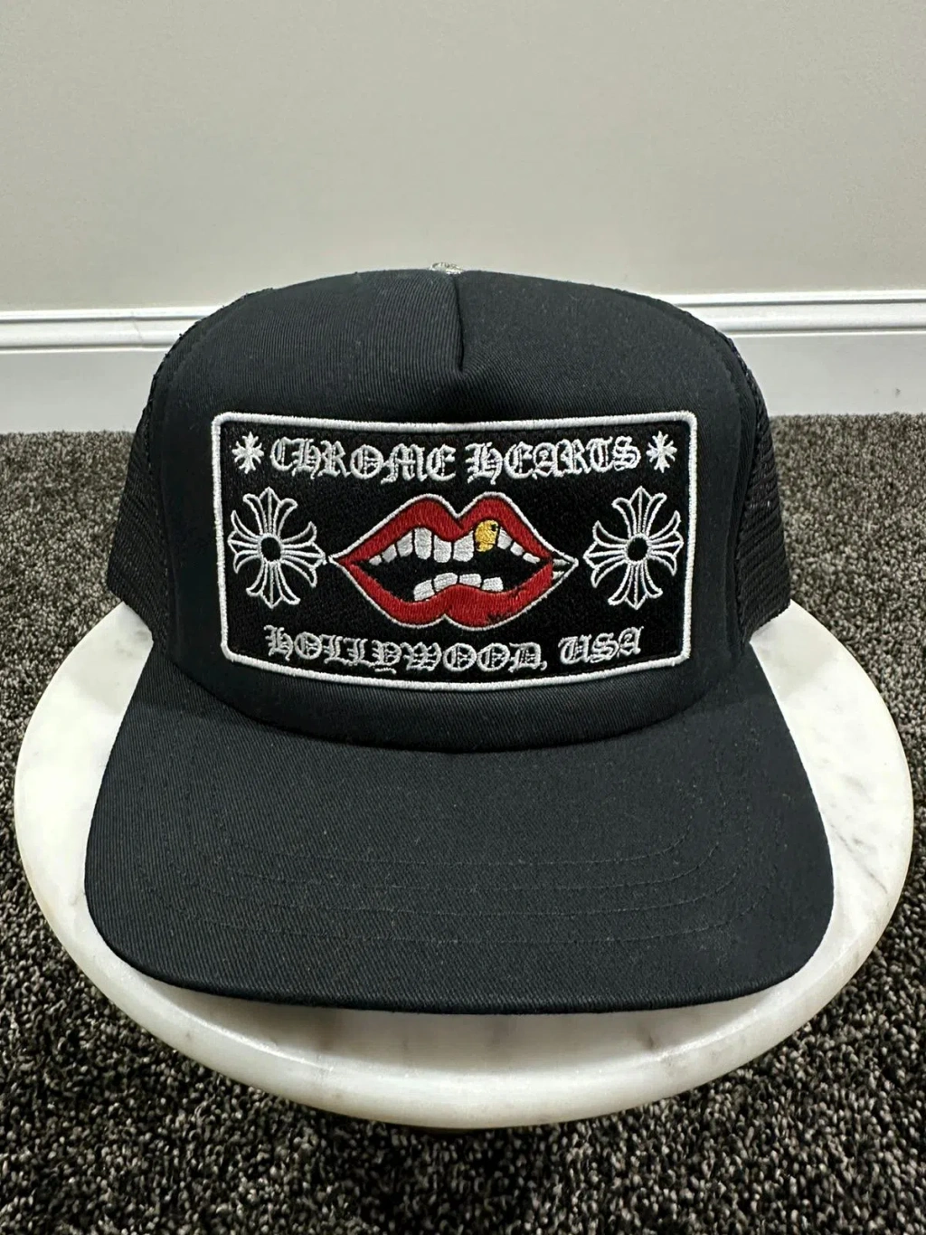 Pre-owned Chrome Hearts Matty Boy Chomper Lips Black Trucker Hat