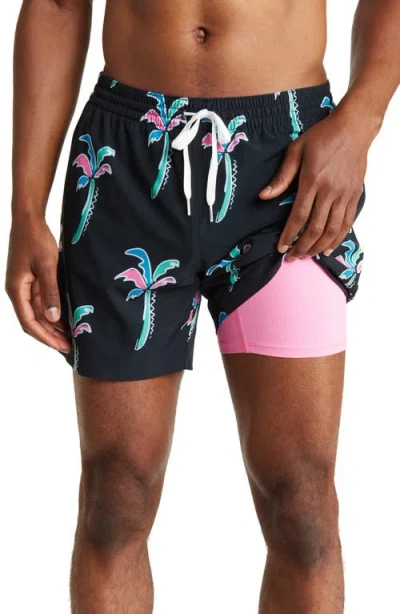 Chubbies Classic Lined 5.5-inch Swim Trunks In Black