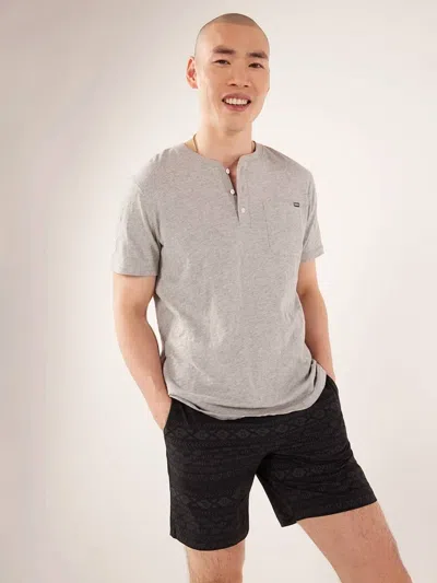 Chubbies Men's Henley Tee Shirt In The Kick Back 'n Relax In Gray