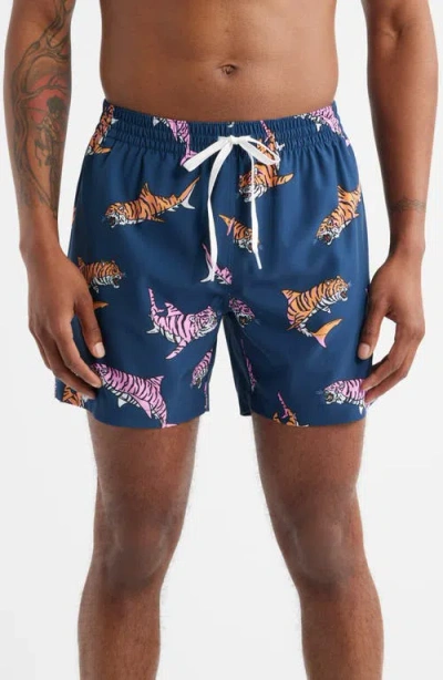 Chubbies The King Of The Seas Classic Lined 5.5-inch Swim Trunks In Blue
