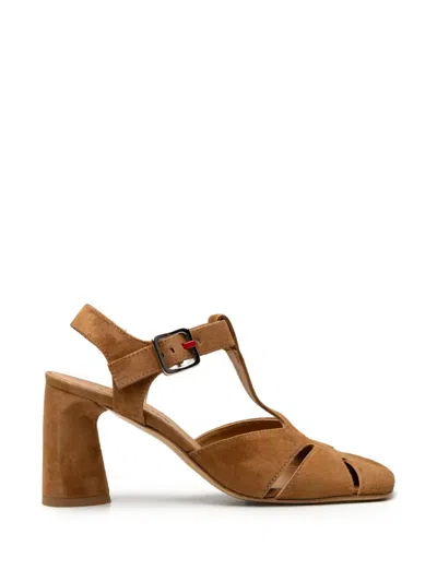 Chuckies Cut-out Heeled Pumps