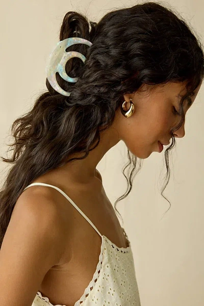 Chunks Octopus Claw Clip In Pearl, Women's At Urban Outfitters In White