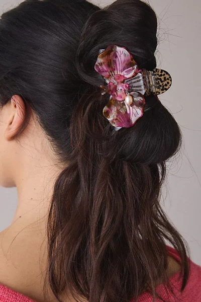 Chunks Orchid Claw Clip In Cougar, Women's At Urban Outfitters In Pink