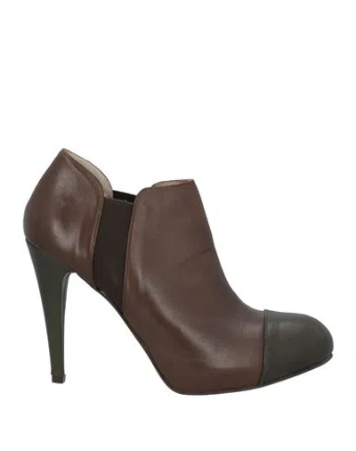 Ciao Ragazzi Ciao! Ragazzi Woman Ankle Boots Brown Size 10 Leather