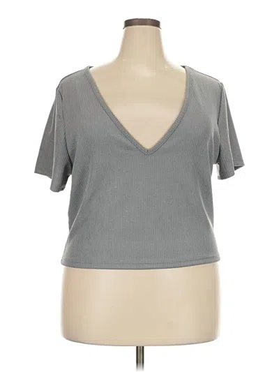 Pre-owned Cider Short Sleeve Top Gray V-neck Tops