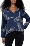 Ciebon Jones Bird Print V-neck Top In Blue