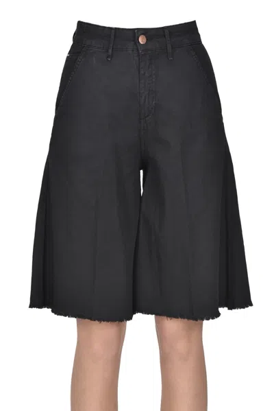 Cigala's Cotton And Linen Bermuda In Black