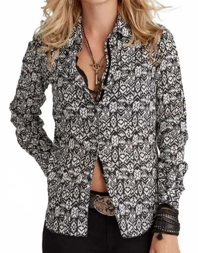 Cino Crinkle Button Front Floral Blouse In Navajo In Black