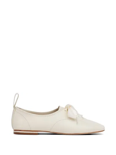 Cinq À Sept Flache Christina Pumps In Neutral