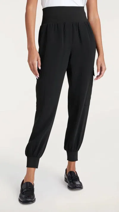 Cinq À Sept Crepe Giles Cropped Pant In Black