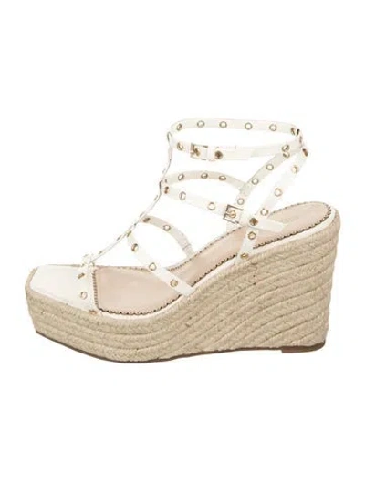 Pre-owned Cinq À Sept Leather Espadrilles In Neutrals
