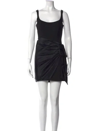 Pre-owned Cinq À Sept Scoop Neck Mini Dress In Black