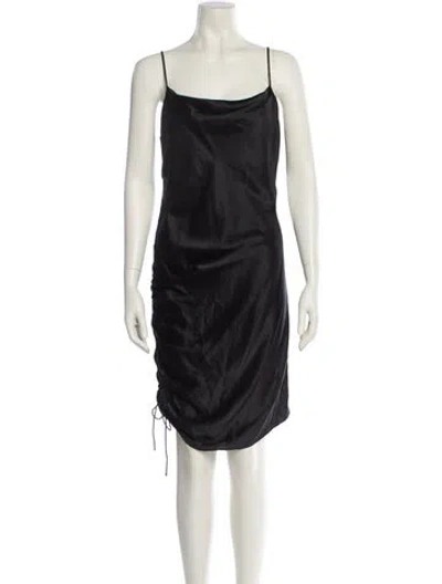 Pre-owned Cinq À Sept Silk Midi Length Dress In Black