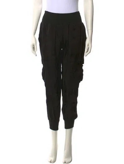 Pre-owned Cinq À Sept Skinny Leg Pants In Black