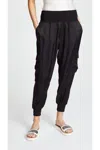 Cinq À Sept Tous Les Jour Giles Cupro Joggers In Black