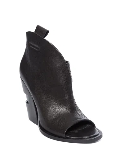 Cinzia Araia Open Leather Ankle Boot In Black