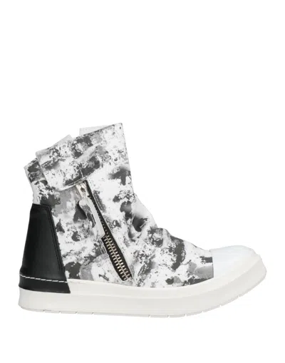 Cinzia Araia Ankle Boots In Grey