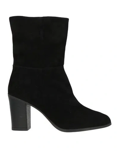Cinzia Soft Woman Ankle Boots Black Size 6 Leather In Multi