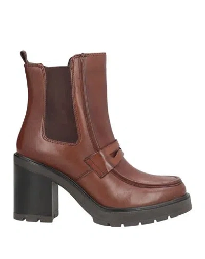 Cinzia Soft Woman Ankle Boots Brown Size 10 Leather