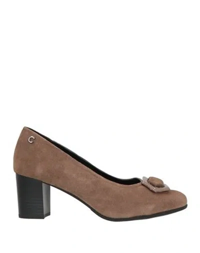 Cinzia Soft Woman Pumps Taupe Size 11 Leather In Gray
