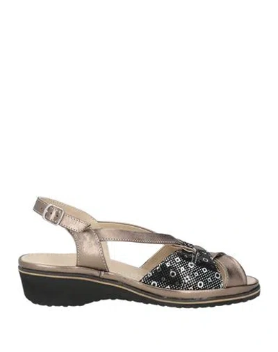 Cinzia Soft Woman Sandals Bronze Size 6 Leather In Yellow