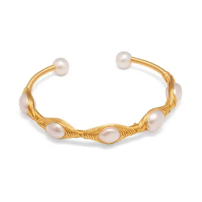 Cioccolato Couture Women's Golden Wave Pearl Cuff